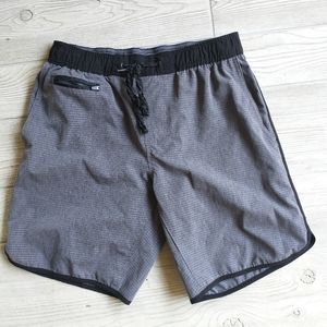 Burnside Mens Hybrid Short Charcoal Small zip pockets